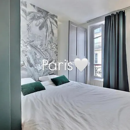 Apartment With !
